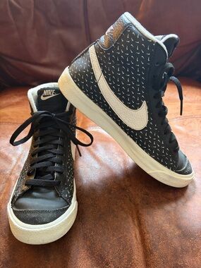 Nike Blazer Mid 77 Shoes Black Polka Swoosh Size US 6Y (EUR 38.5)